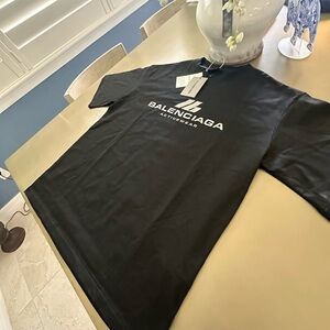 Balenciaga Men's Black T-Shirt